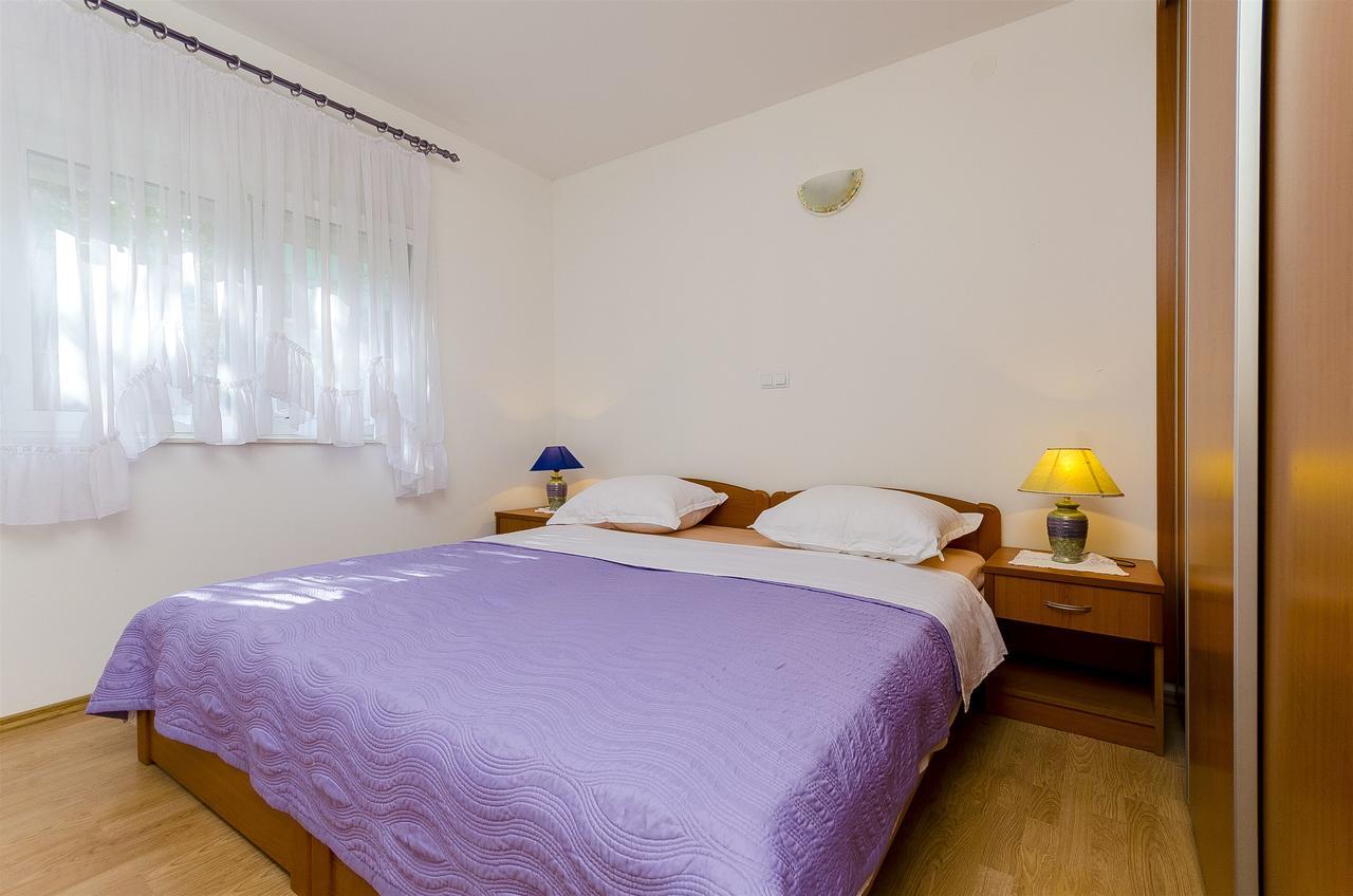 Apartments Krusica Traù Esterno foto