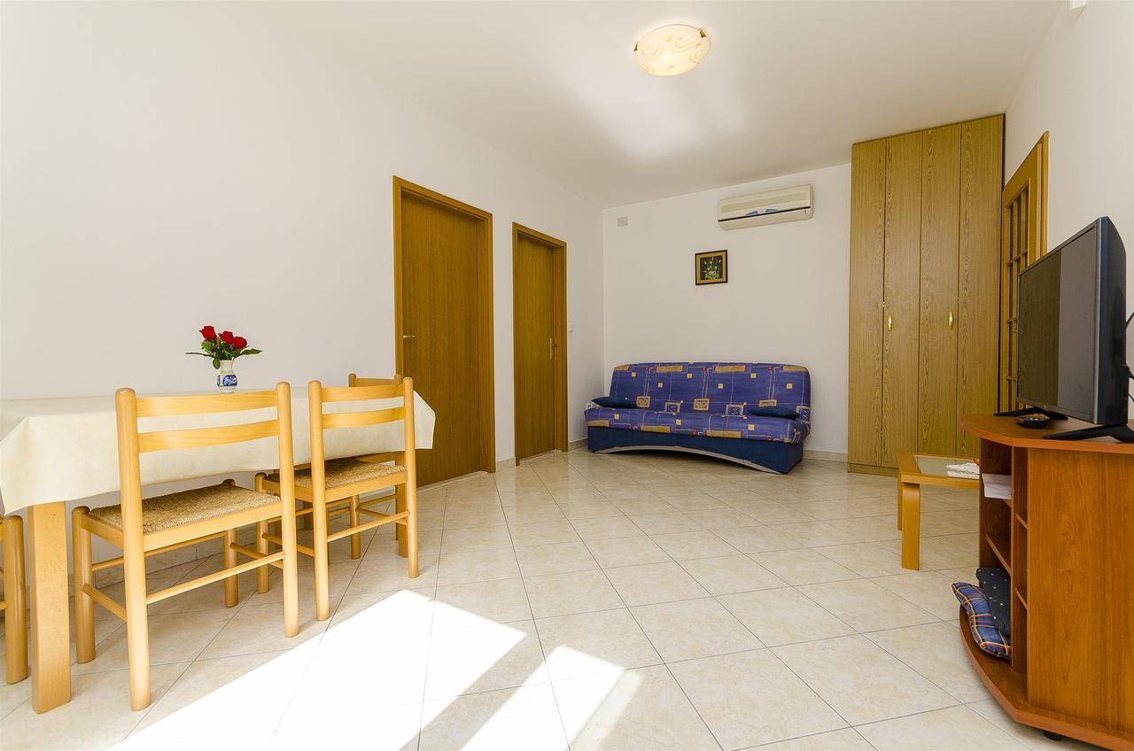 Apartments Krusica Traù Esterno foto
