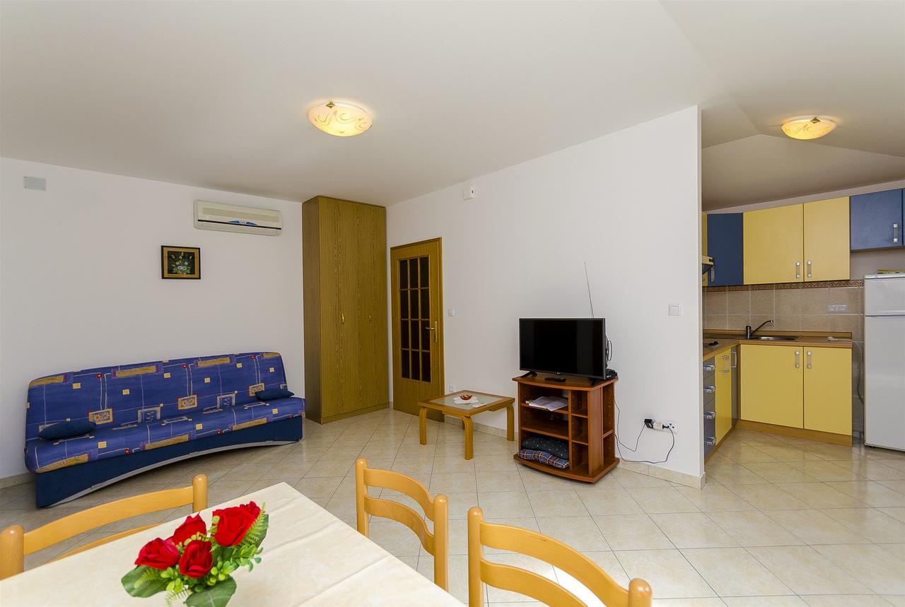 Apartments Krusica Traù Esterno foto